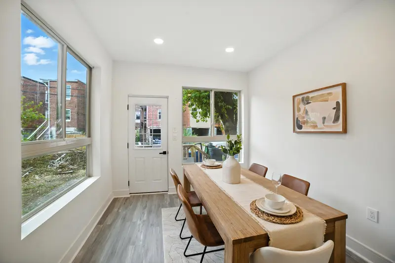 Renovated rowhome in Baltimore, MD: real estate photo 9 of 14