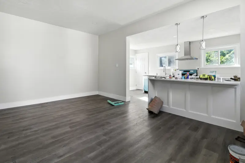 Renovated Victorian in Baltimore, MD: real estate photo 7 of 14