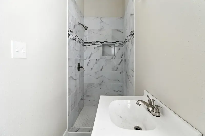 Renovated Victorian in Baltimore, MD: real estate photo 10 of 14
