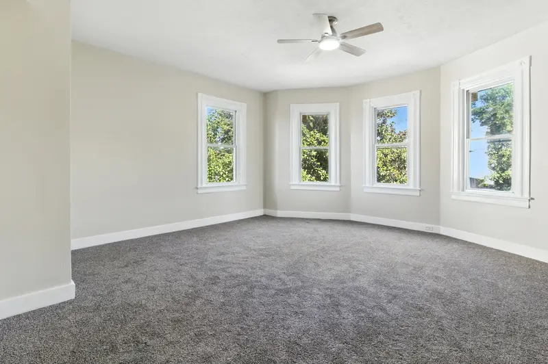Renovated Victorian in Baltimore, MD: real estate photo 11 of 14