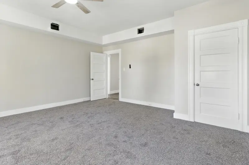 Renovated Victorian in Baltimore, MD: real estate photo 12 of 14