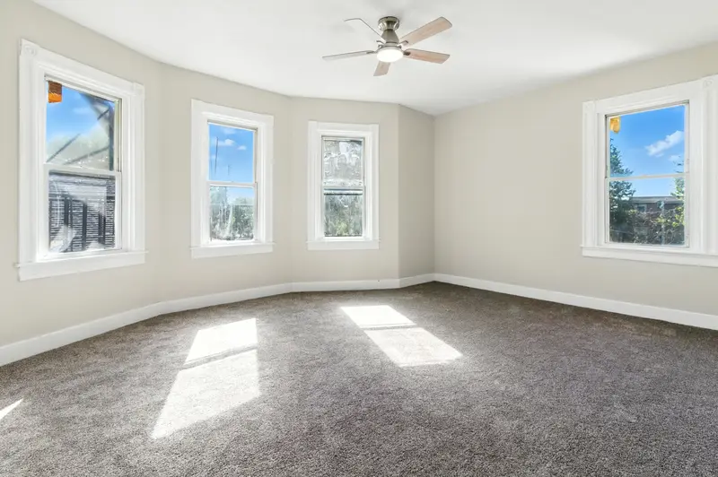 Renovated Victorian in Baltimore, MD: real estate photo 13 of 14
