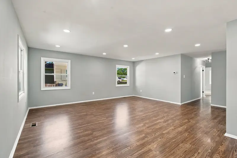 Renovated rambler in Bowie, MD: real estate photo 7 of 14