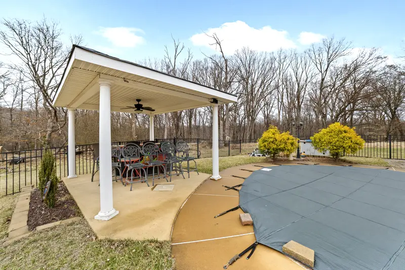 Brick colonial on acreage in Catonsville, MD: real estate photo 13 of 14