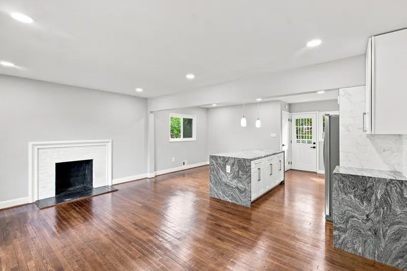 Renovated rambler in District Heights, MD: real estate photo 2 of 14