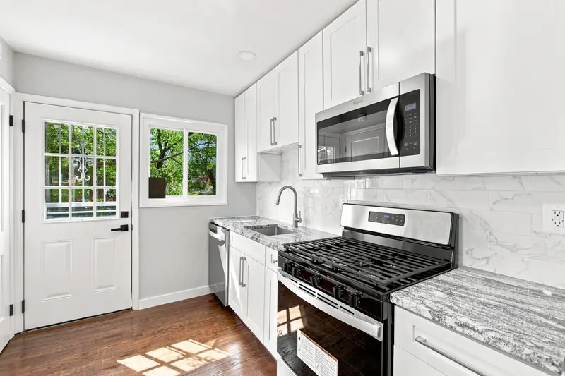 Renovated rambler in District Heights, MD: real estate photo 5 of 14