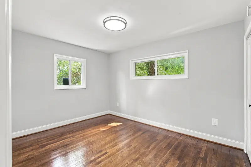 Renovated rambler in District Heights, MD: real estate photo 10 of 14