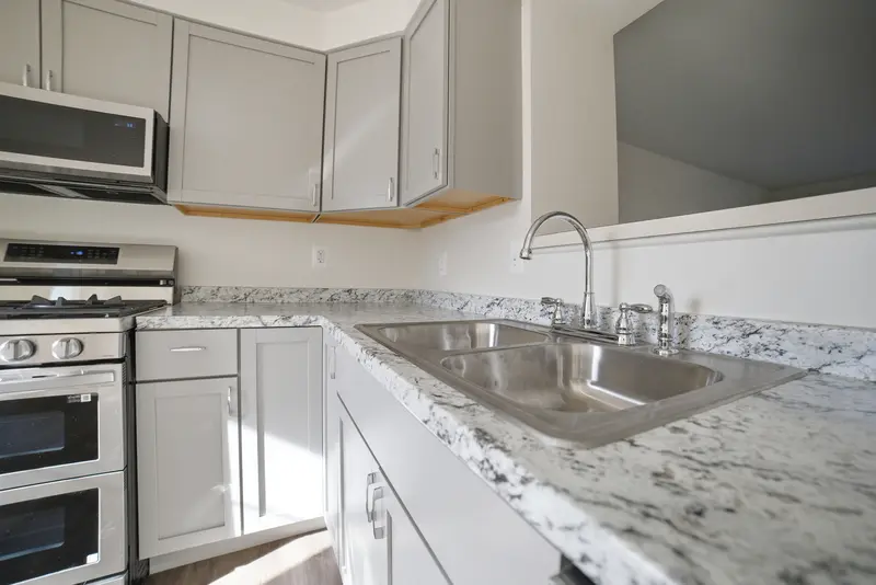 Townhome in Dumfries, VA: real estate photo 9 of 14