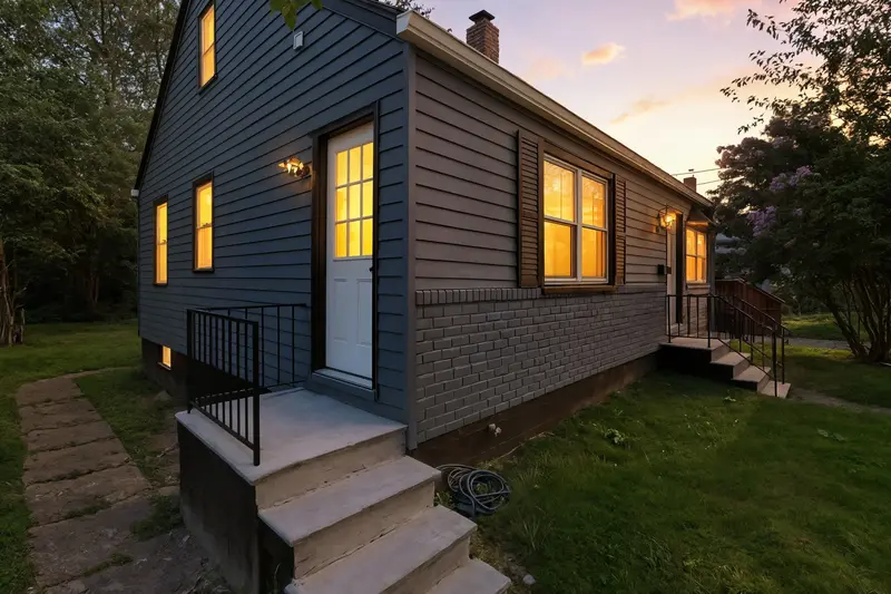 Renovated cottage in Essex, MD: real estate photo 1 of 14