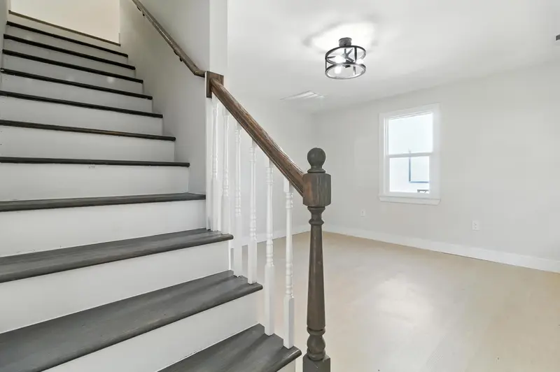Renovated cottage in Essex, MD: real estate photo 6 of 14