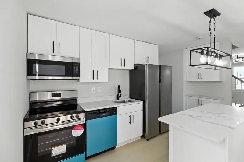 Renovated cottage in Essex, MD: real estate photo 10 of 14