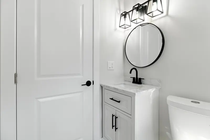 Renovated cottage in Essex, MD: real estate photo 12 of 14