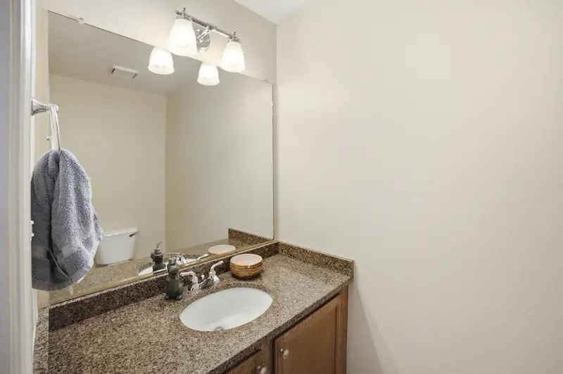Colonial in Fredericksburg, VA: real estate photo 10 of 14