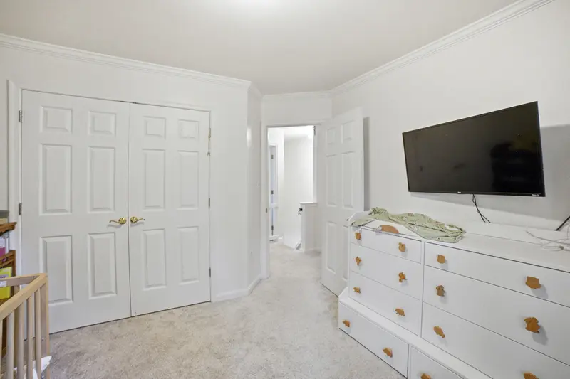 Colonial in Fredericksburg, VA: real estate photo 12 of 14