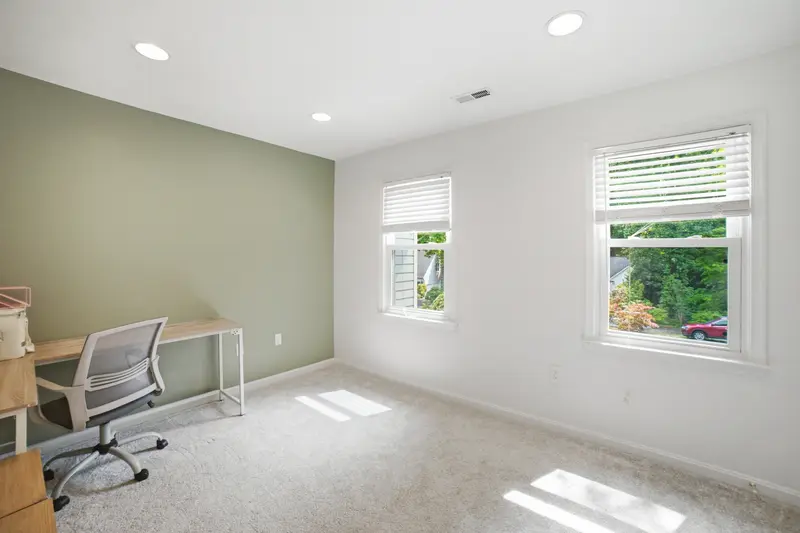 Colonial in Fredericksburg, VA: real estate photo 14 of 14