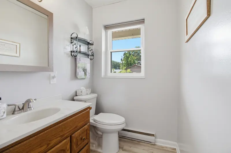 Colonial in Joppatowne, MD: real estate photo 8 of 14