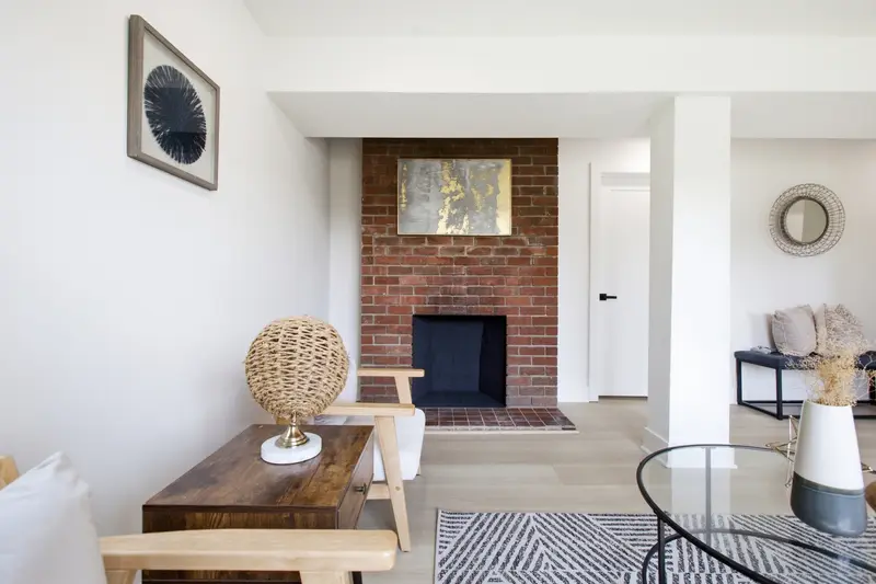 Renovated colonial in Lanham, MD: real estate photo 9 of 14