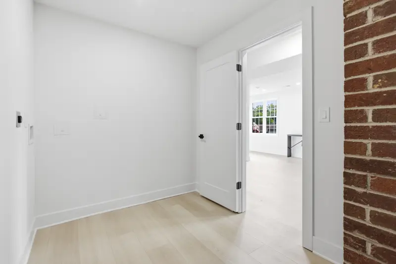 Renovated colonial in Lanham, MD: real estate photo 12 of 14
