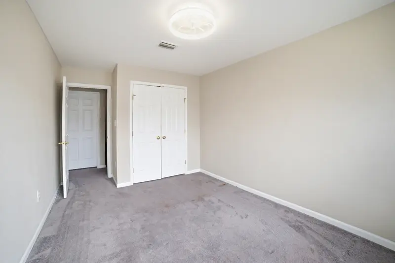 Townhome in Lorton, VA: real estate photo 14 of 14