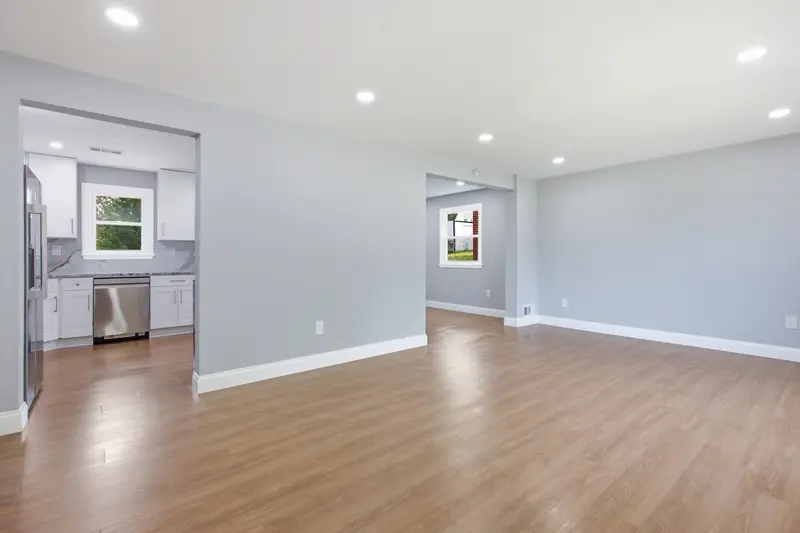 Split-level in New Carrollton, MD: real estate photo 5 of 14