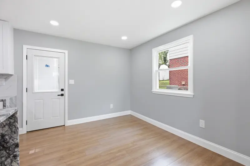 Split-level in New Carrollton, MD: real estate photo 6 of 14