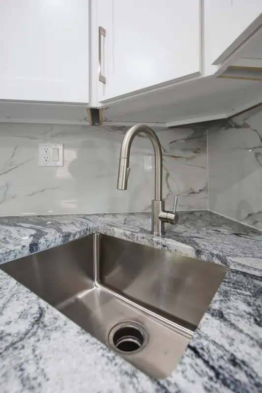 Split-level in New Carrollton, MD: real estate photo 10 of 14