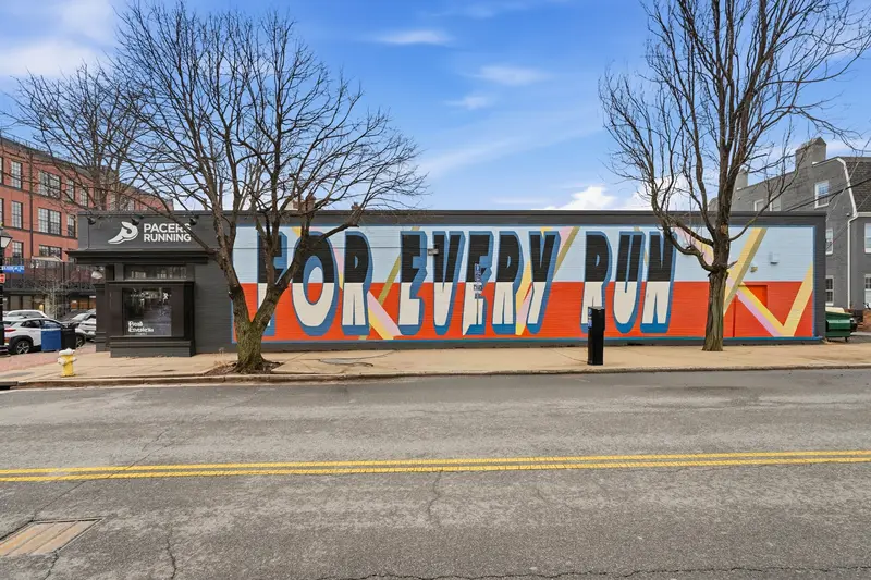 Retail store (commercial) in Old Town Alexandria, VA: real estate photo 1 of 14