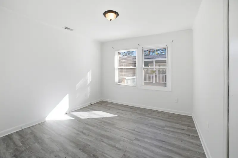 Rambler in Rockville, MD: real estate photo 7 of 14