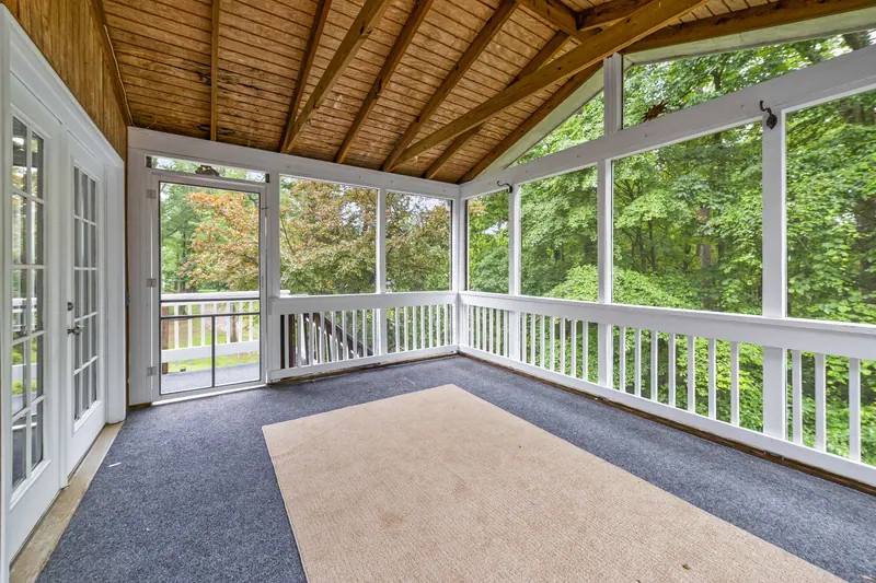 Screened porch in Montclair, VA