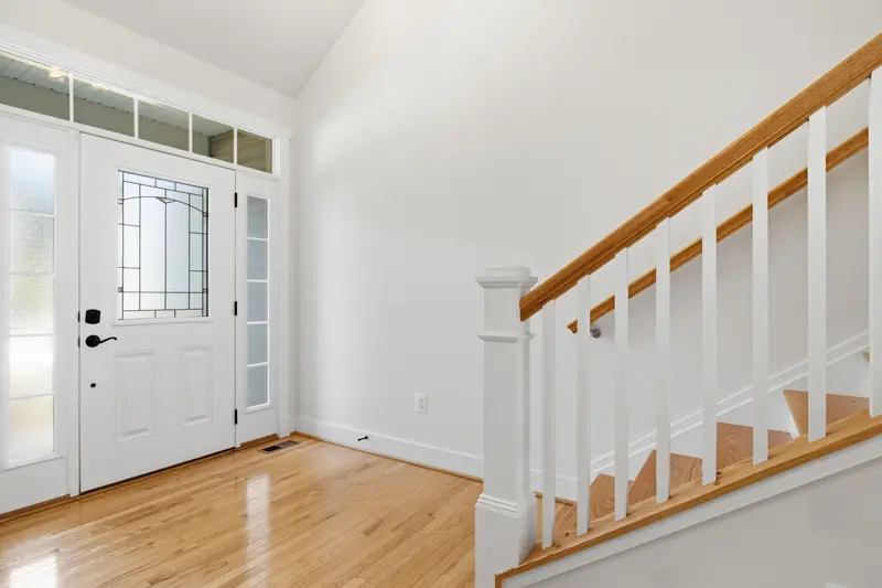 Craftsman in Severn, MD: real estate photo 3 of 14
