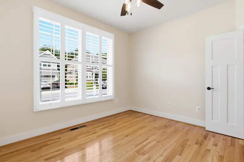 Craftsman in Severn, MD: real estate photo 9 of 14