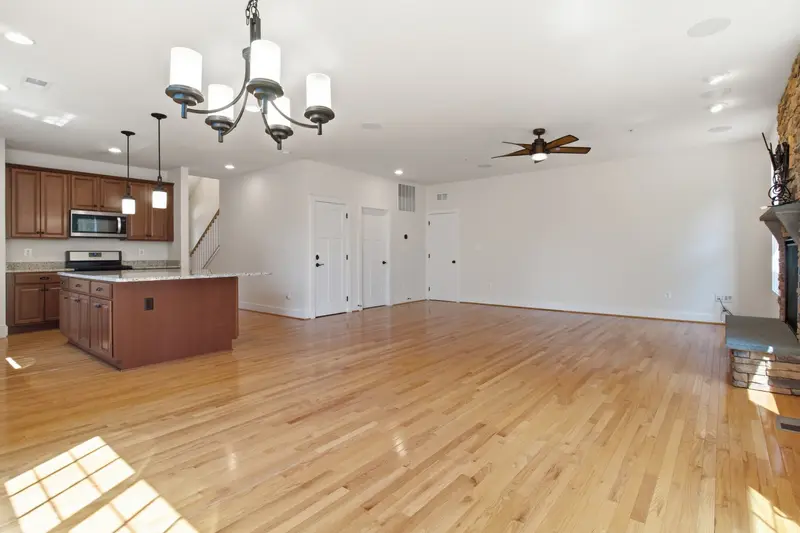 Craftsman in Severn, MD: real estate photo 13 of 14