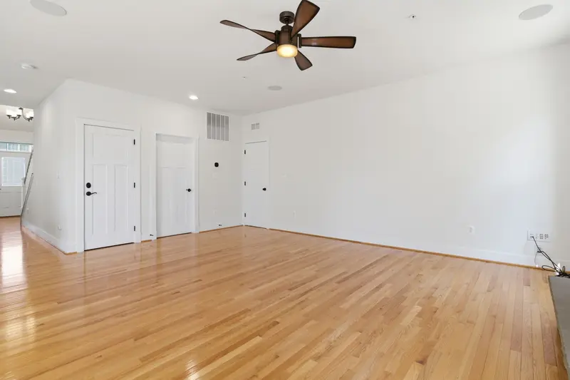 Craftsman in Severn, MD: real estate photo 14 of 14