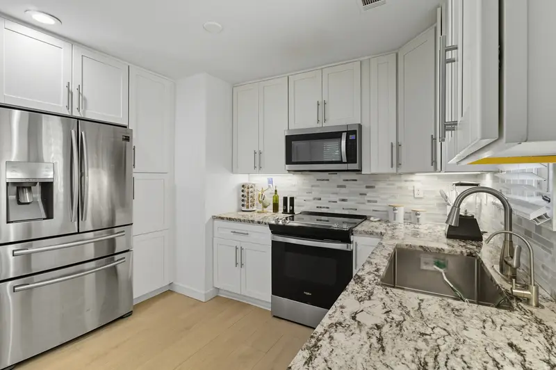 Brick rambler in Silver Spring, MD: real estate photo 9 of 14