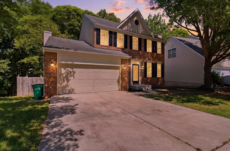 Colonial in Springdale, MD: real estate photo 1 of 14