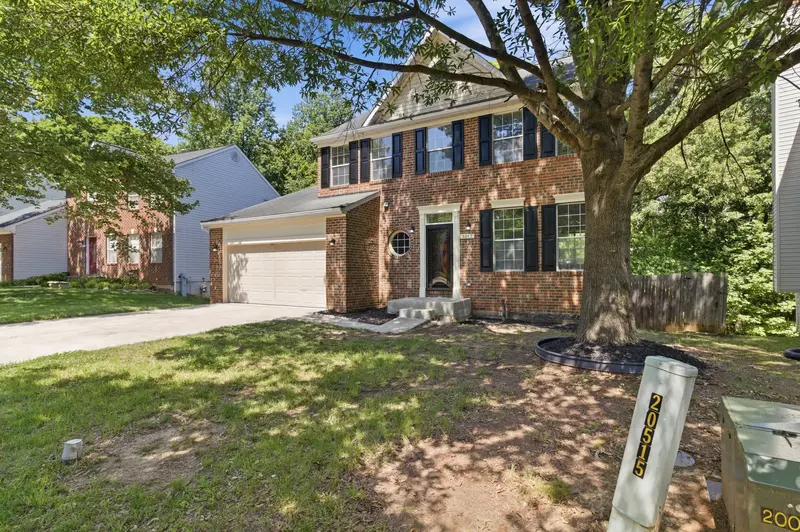 Colonial in Springdale, MD: real estate photo 2 of 14