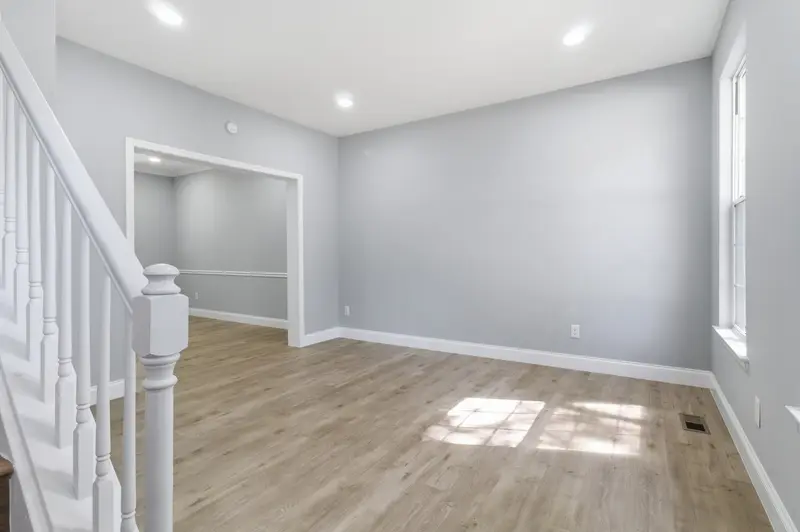 Colonial in Springdale, MD: real estate photo 5 of 14