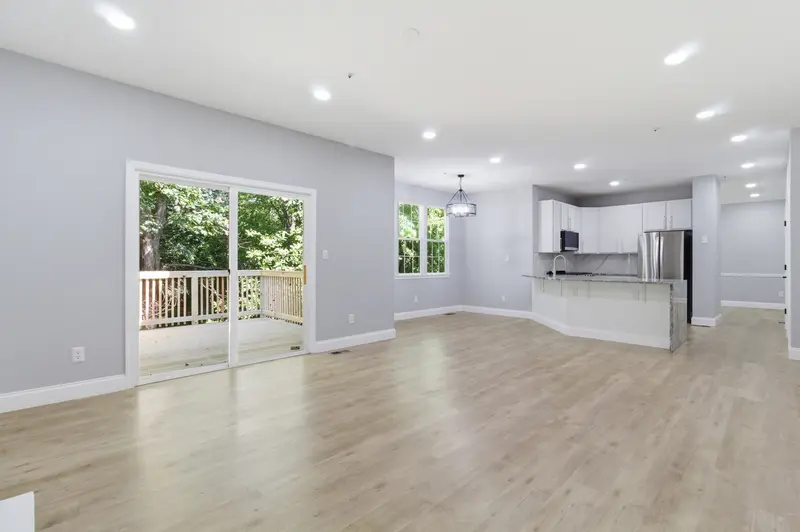Colonial in Springdale, MD: real estate photo 13 of 14