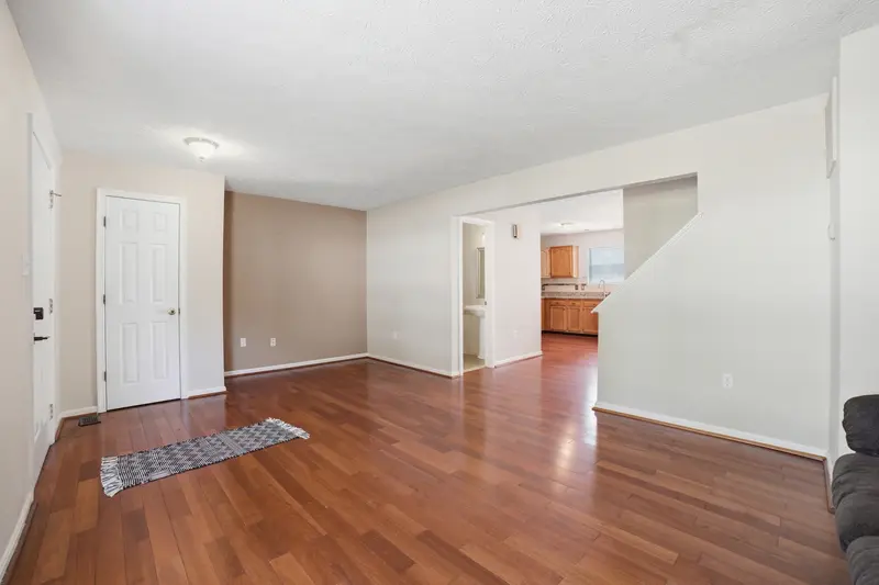 Townhome in Stafford, VA: real estate photo 4 of 14