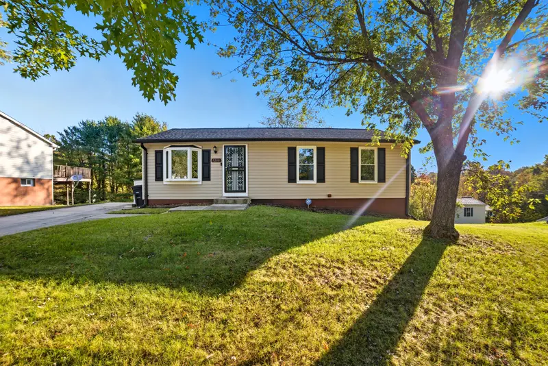Rambler in Upper Marlboro, MD: real estate photo 1 of 14