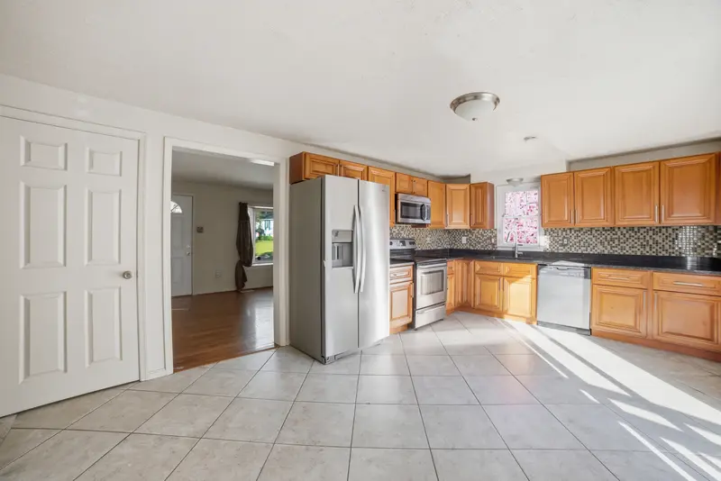 Rambler in Upper Marlboro, MD: real estate photo 6 of 14
