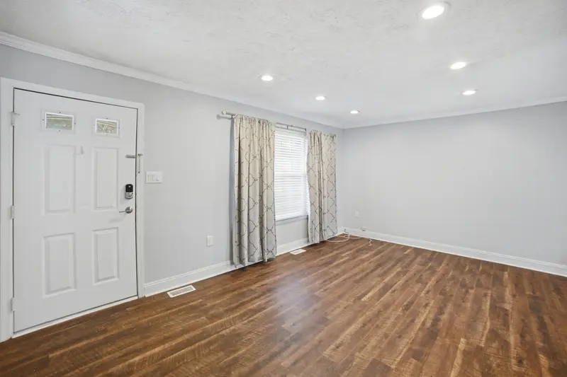 Split-level in Upper Marlboro, MD: real estate photo 3 of 14
