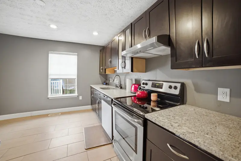 Split-level in Upper Marlboro, MD: real estate photo 8 of 14