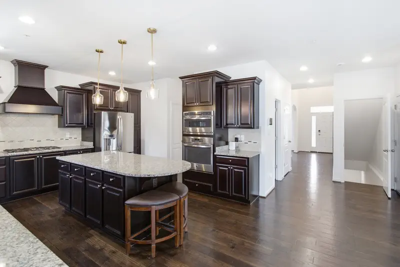 Colonial in Waldorf, MD: real estate photo 14 of 14