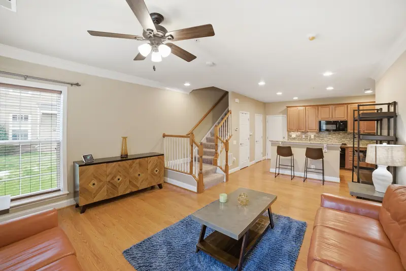 Brick townhome (Leesylvania) in Woodbridge, VA: real estate photo 3 of 14