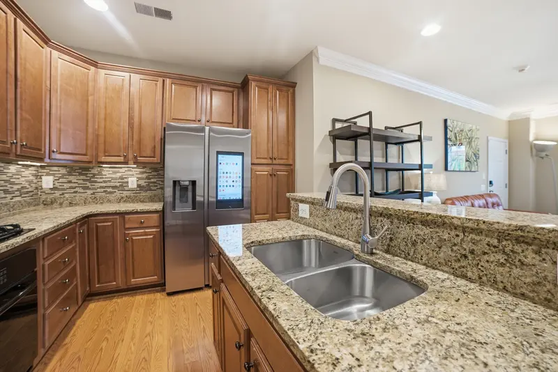 Brick townhome (Leesylvania) in Woodbridge, VA: real estate photo 11 of 14
